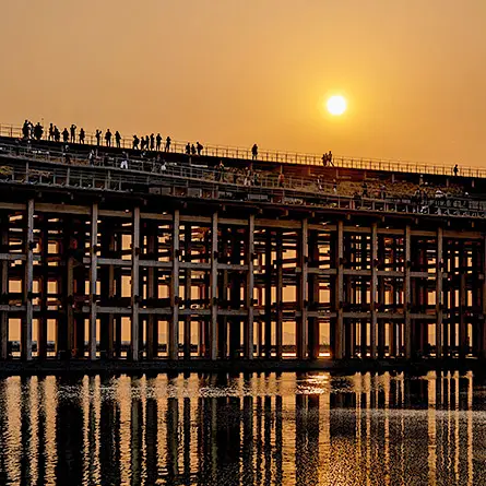 関西万博 大屋根リングの夕景