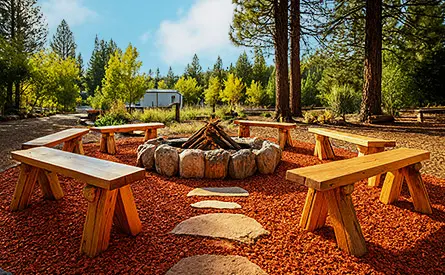 キャンプ場で再利用された瓦チップ