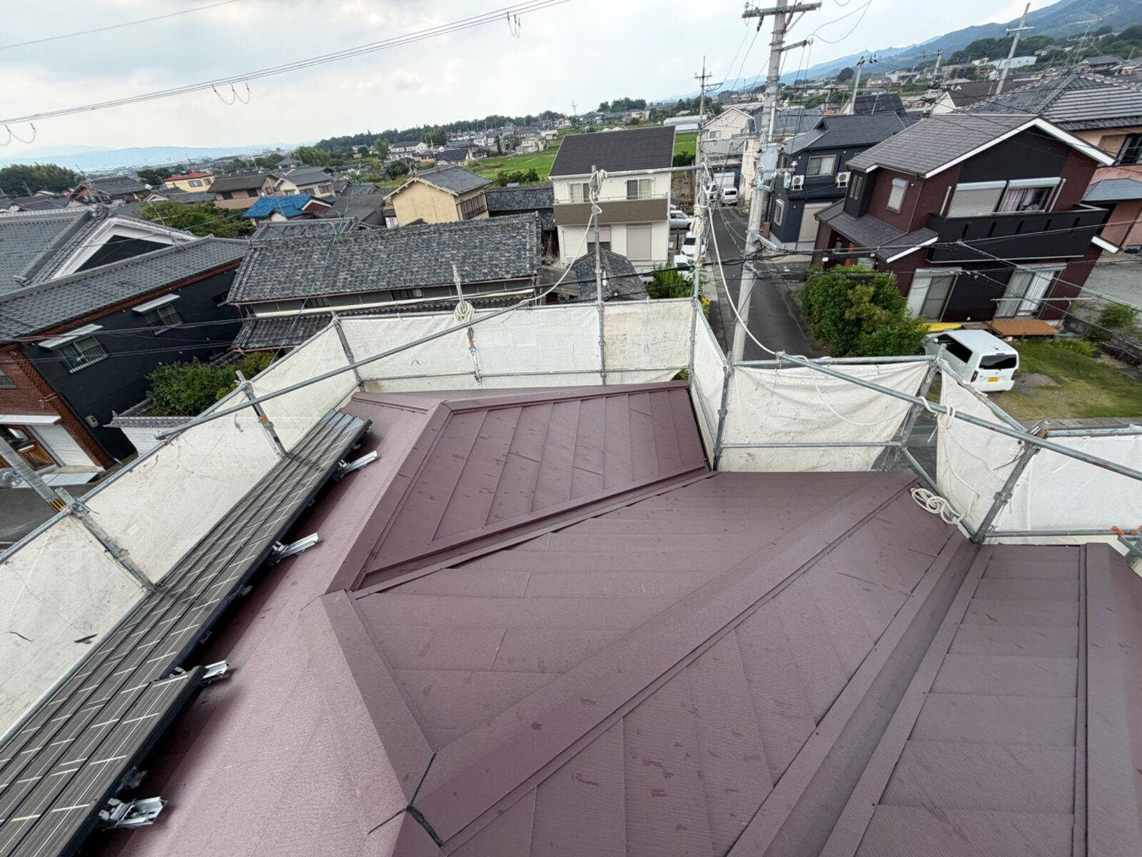 【施工後】スーパーガルテクトで生まれ変わった金属屋根（奈良県天理市）